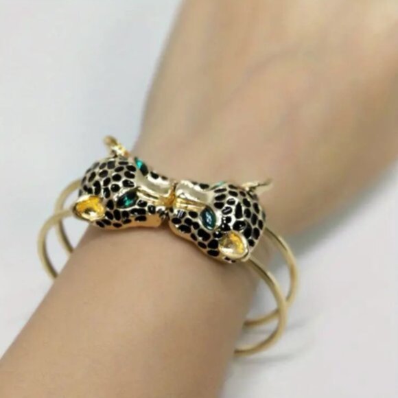 Leopard Head Cuff Bangle Bracelet Exaggerated Rhinestone Hand Jewelry Gift - Picture 5 of 6